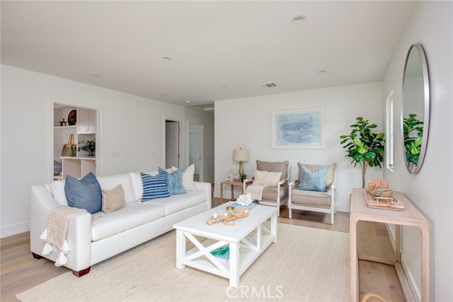 520 Maria Avenue, Redondo Beach, California 90277, 3 Bedrooms Bedrooms, ,2 BathroomsBathrooms,Residential,Sold,Maria,SB19272797