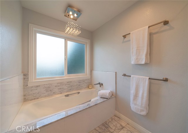 2319 Marshallfield Lane, Redondo Beach, California 90278, 3 Bedrooms Bedrooms, ,2 BathroomsBathrooms,Residential,Sold,Marshallfield,SB20225009