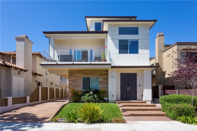 239 Irena Avenue, Redondo Beach, California 90277, 4 Bedrooms Bedrooms, ,3 BathroomsBathrooms,Residential,Sold,Irena,PV18092066