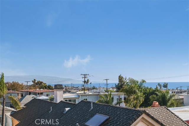 520 13th Street, Manhattan Beach, California 90266, 4 Bedrooms Bedrooms, ,4 BathroomsBathrooms,Residential,Sold,13th,SB20198748