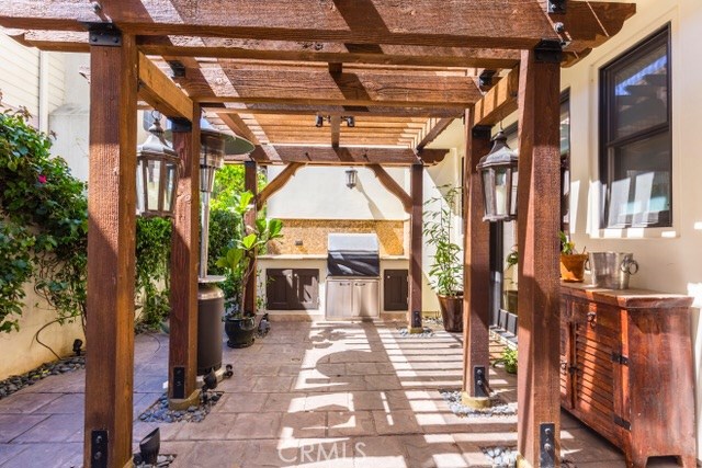 618 Maria Avenue, Redondo Beach, California 90277, 4 Bedrooms Bedrooms, ,2 BathroomsBathrooms,Residential,Sold,Maria,SB17056583