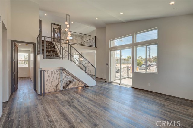 2707 Rockefeller Lane, Redondo Beach, California 90278, 4 Bedrooms Bedrooms, ,4 BathroomsBathrooms,Residential,Sold,Rockefeller,PV19134753