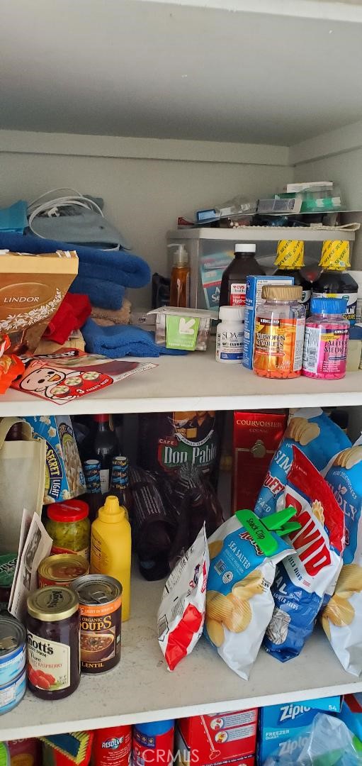 Uppper Unit Pantry