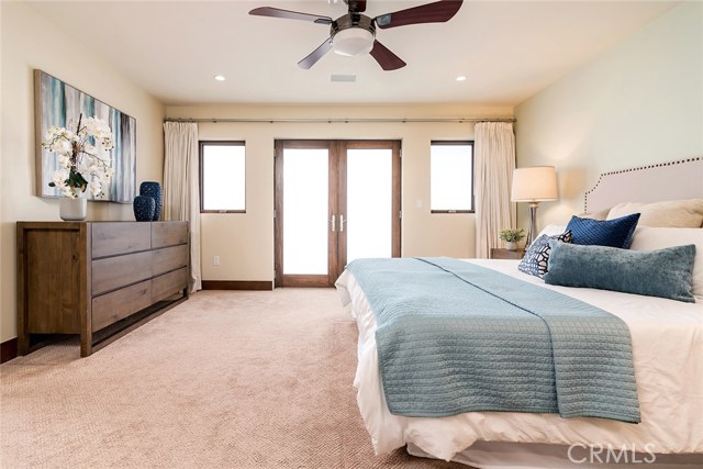 2131 Hermosa Avenue, Hermosa Beach, California 90254, 4 Bedrooms Bedrooms, ,4 BathroomsBathrooms,Residential,Sold,Hermosa,SB19016177