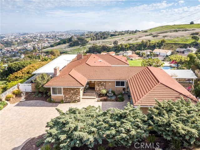 2330 Daladier Drive, Rancho Palos Verdes, California 90275, 5 Bedrooms Bedrooms, ,4 BathroomsBathrooms,Residential,Sold,Daladier,PV20039717