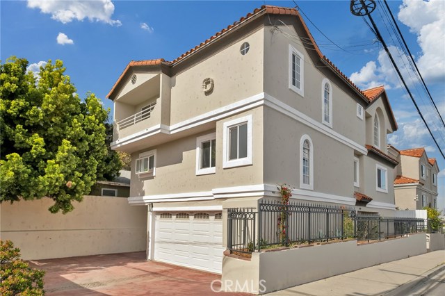 2407 Felton Lane, Redondo Beach, California 90278, 4 Bedrooms Bedrooms, ,3 BathroomsBathrooms,Residential,Sold,Felton,SB20043223