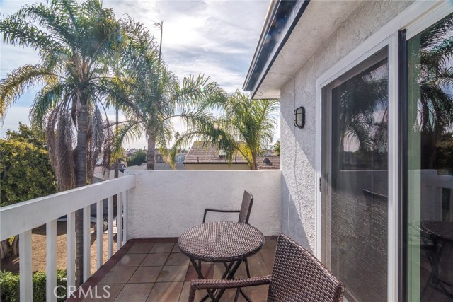 2000 Voorhees Avenue, Redondo Beach, California 90278, 3 Bedrooms Bedrooms, ,3 BathroomsBathrooms,Residential,Sold,Voorhees,SB20247328