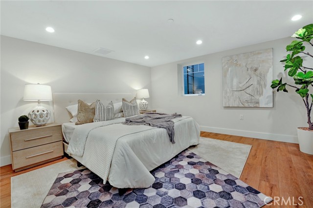 528 Elena Avenue, Redondo Beach, California 90277, 4 Bedrooms Bedrooms, ,4 BathroomsBathrooms,Residential,Sold,Elena,SB21098189