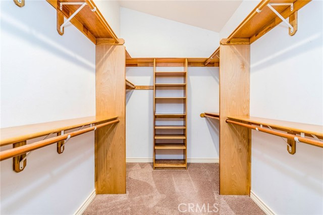 Master suite walk-in closet