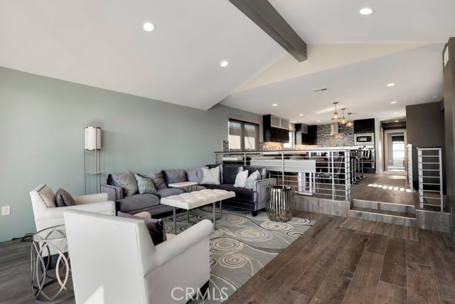 2031 Hillcrest Drive, Hermosa Beach, California 90254, 3 Bedrooms Bedrooms, ,4 BathroomsBathrooms,Residential,Sold,Hillcrest,PW20026303