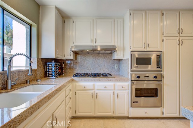 2108 Rockefeller Lane, Redondo Beach, California 90278, 2 Bedrooms Bedrooms, ,2 BathroomsBathrooms,Residential,Sold,Rockefeller,SB19238664