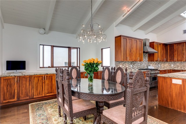 2416 Elm Avenue, Manhattan Beach, California 90266, 4 Bedrooms Bedrooms, ,2 BathroomsBathrooms,Residential,Sold,Elm,SB19275935