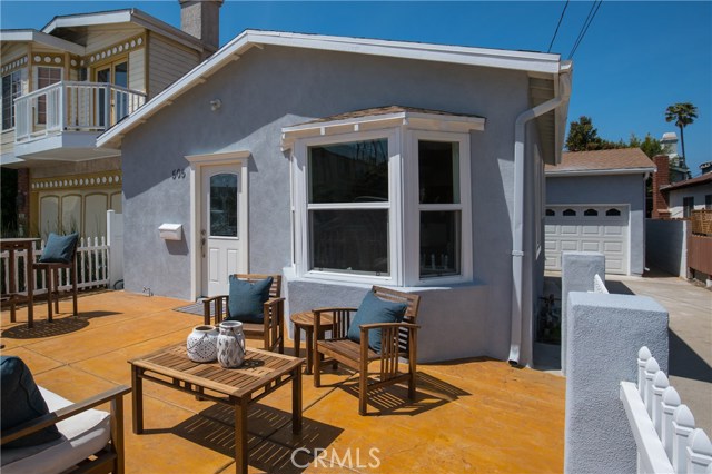 505 Hollowell Avenue, Hermosa Beach, California 90254, 2 Bedrooms Bedrooms, ,1 BathroomBathrooms,Residential,Sold,Hollowell,SB18095079