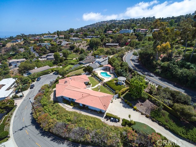 28655 Roan Road, Rancho Palos Verdes, California 90275, 3 Bedrooms Bedrooms, ,3 BathroomsBathrooms,Residential,Sold,Roan,PV18182354