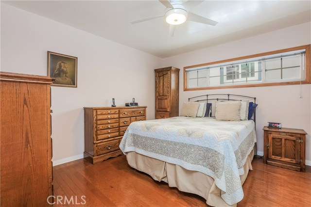 575 27th Street, Manhattan Beach, California 90266, 3 Bedrooms Bedrooms, ,2 BathroomsBathrooms,Residential,Sold,27th,SB20184476