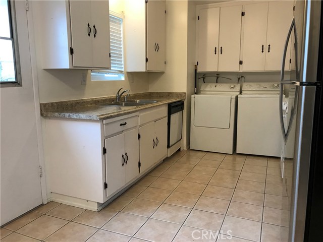 24241 Madison Street, Torrance, California 90505, 2 Bedrooms Bedrooms, ,1 BathroomBathrooms,Residential Lease,Sold,Madison,SB19098920