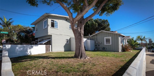 1410 Goodman Avenue, Redondo Beach, California 90278, 2 Bedrooms Bedrooms, ,2 BathroomsBathrooms,Residential,Sold,Goodman,SB17263232