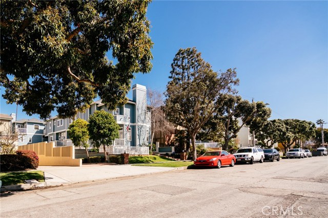 View from across the street on Broadway. Wide, beautiful street