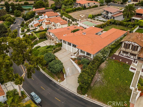 1133 Via Zumaya, Palos Verdes Estates, California 90274, 4 Bedrooms Bedrooms, ,3 BathroomsBathrooms,Residential,Sold,Via Zumaya,PV18215486