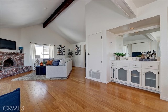 2513 Voorhees Avenue, Redondo Beach, California 90278, 2 Bedrooms Bedrooms, ,2 BathroomsBathrooms,Residential,Sold,Voorhees,SB18186536