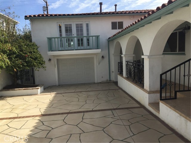 2618 ROBINSON, Redondo Beach, California 90278, 2 Bedrooms Bedrooms, ,1 BathroomBathrooms,Residential,Sold,ROBINSON,SB17074164