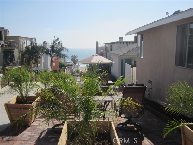 3101 Highland Avenue, Manhattan Beach, California 90266, 5 Bedrooms Bedrooms, ,4 BathroomsBathrooms,Residential,Sold,Highland,SB21124631