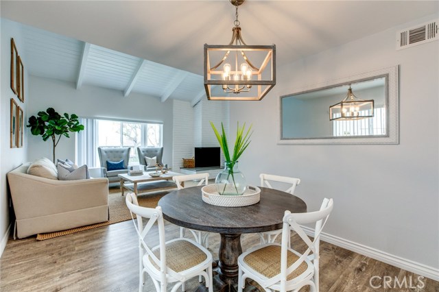 719 Prospect Avenue, Redondo Beach, California 90277, 4 Bedrooms Bedrooms, ,1 BathroomBathrooms,Residential,Sold,Prospect,SB19099865