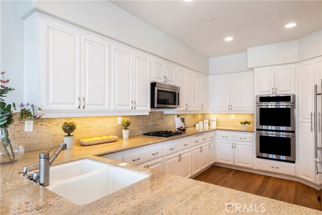 448 23rd Place, Manhattan Beach, California 90266, 3 Bedrooms Bedrooms, ,3 BathroomsBathrooms,Residential,Sold,23rd,SB19026230