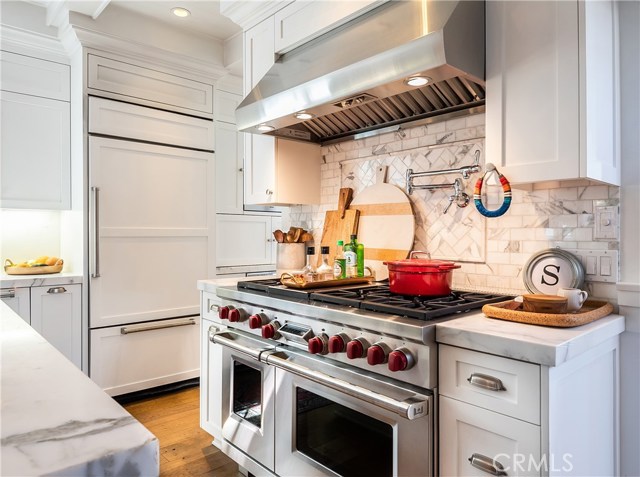 724 29th Street, Manhattan Beach, California 90266, 4 Bedrooms Bedrooms, ,3 BathroomsBathrooms,Residential,Sold,29th,SB19279046