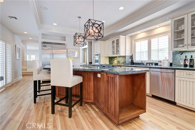 400 3rd Street, Manhattan Beach, California 90266, 4 Bedrooms Bedrooms, ,3 BathroomsBathrooms,Residential,Sold,3rd,SB19135797