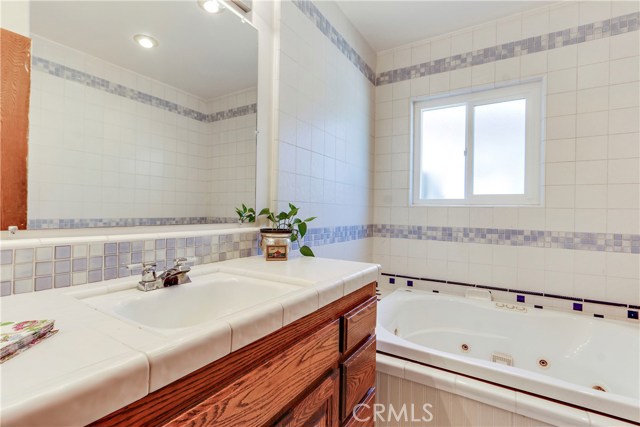 27841 Palmeras Place, Rancho Palos Verdes, California 90275, 4 Bedrooms Bedrooms, ,1 BathroomBathrooms,Residential,Sold,Palmeras,PV17096045
