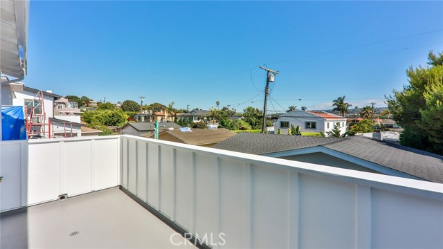 1018 Avenue A, Redondo Beach, California 90277, 6 Bedrooms Bedrooms, ,6 BathroomsBathrooms,Residential,Sold,Avenue A,PV20118056