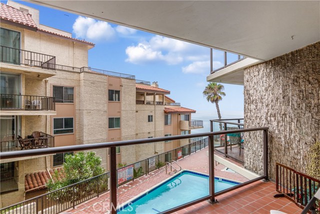 Exotic look at the pacific and swimming pool