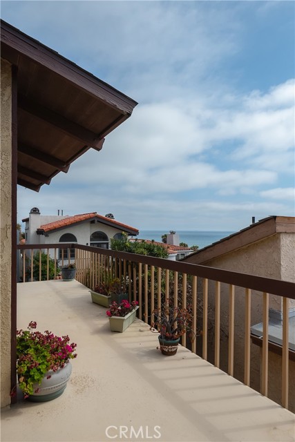 229 30th Street, Manhattan Beach, California 90266, 3 Bedrooms Bedrooms, ,1 BathroomBathrooms,Residential,Sold,30th,SB21138302