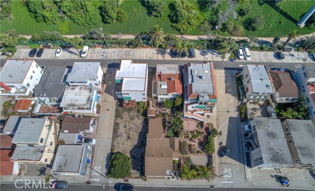 3905 Crest Drive, Manhattan Beach, California 90266, ,Residential Income,Sold,Crest,SB18269469