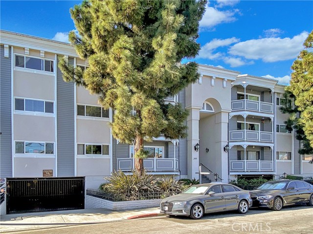 2411 Prospect Avenue, Hermosa Beach, California 90254, 2 Bedrooms Bedrooms, ,1 BathroomBathrooms,Residential,Sold,Prospect,SB21014634