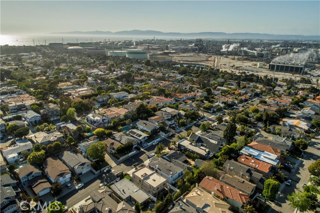 3208 Pacific Avenue, Manhattan Beach, California 90266, 4 Bedrooms Bedrooms, ,3 BathroomsBathrooms,Residential,Sold,Pacific,SB18253050