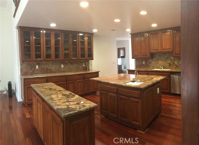 505 Broadway, Redondo Beach, California 90277, 4 Bedrooms Bedrooms, ,3 BathroomsBathrooms,Residential,Sold,Broadway,SB18191362