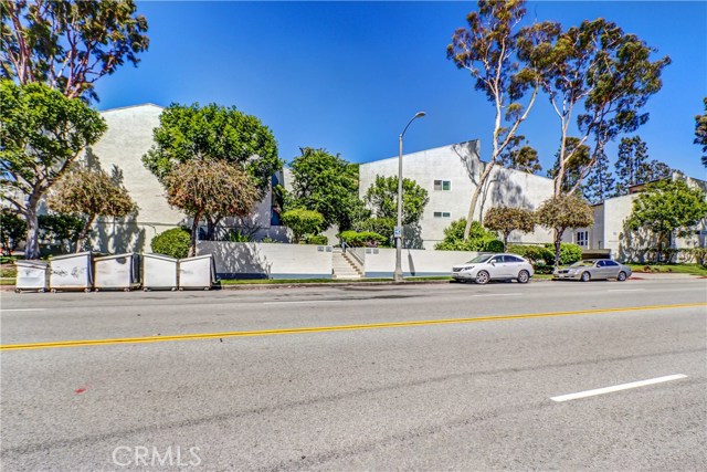 816 Camino Real, Redondo Beach, California 90277, 2 Bedrooms Bedrooms, ,1 BathroomBathrooms,Residential,Sold,Camino Real,SB17142888