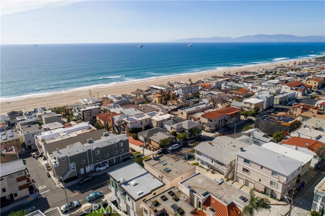 3020 Highland Avenue, Manhattan Beach, California 90266, 3 Bedrooms Bedrooms, ,4 BathroomsBathrooms,Residential,Sold,Highland,PV20123774