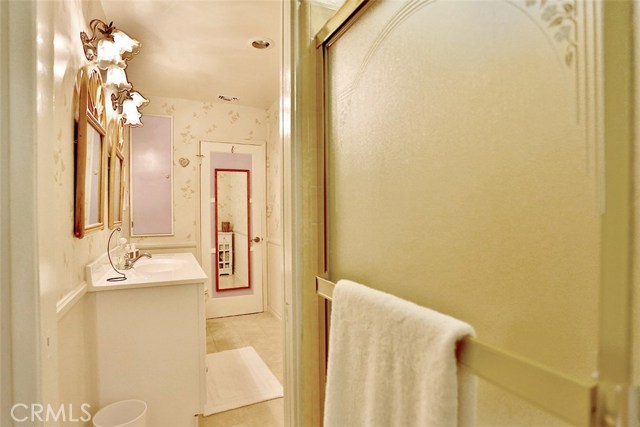 3313 Gibson Place, Redondo Beach, California 90278, 4 Bedrooms Bedrooms, ,2 BathroomsBathrooms,Residential,Sold,Gibson,PW17121202