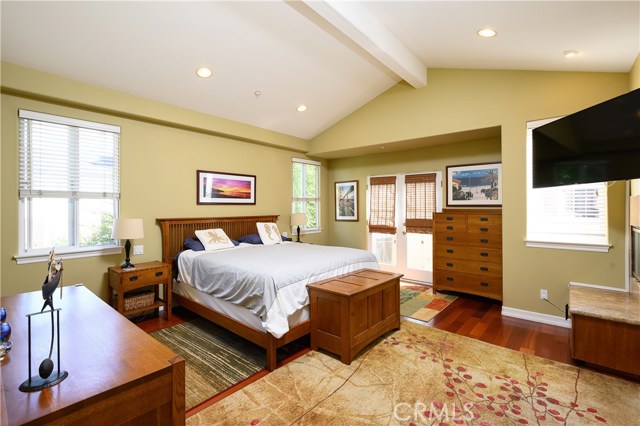 220 Juanita Avenue, Redondo Beach, California 90277, 4 Bedrooms Bedrooms, ,2 BathroomsBathrooms,Residential,Sold,Juanita,SB19220823