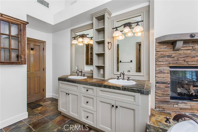 23 Sorrel Lane, Rolling Hills Estates, California 90274, 4 Bedrooms Bedrooms, ,5 BathroomsBathrooms,Residential,Sold,Sorrel,SB20096352