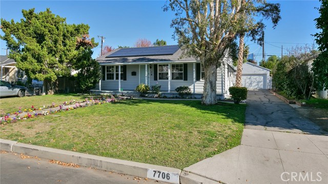 3 Bed Home for Sale in Lake Balboa, California