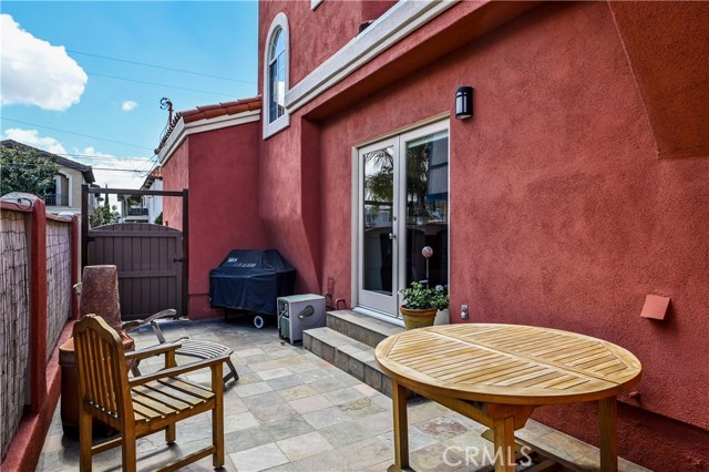2017 Ruhland Avenue, Redondo Beach, California 90278, 4 Bedrooms Bedrooms, ,3 BathroomsBathrooms,Residential,Sold,Ruhland,SB20063257