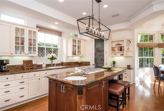 2306 John Street, Manhattan Beach, California 90266, 5 Bedrooms Bedrooms, ,4 BathroomsBathrooms,Residential,Sold,John,SB19259547