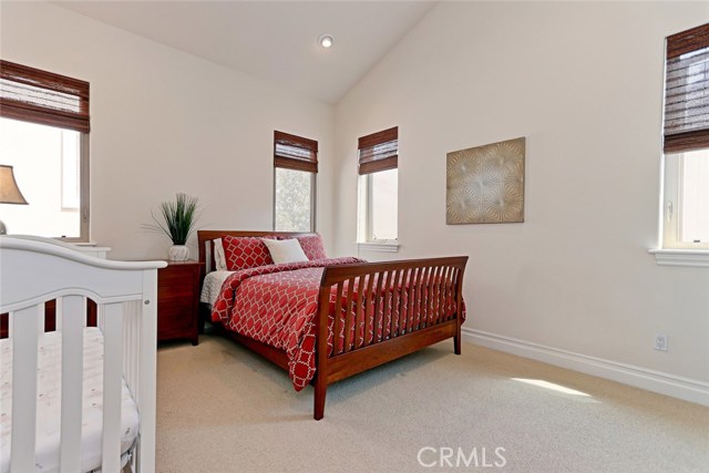 523 Lucia Avenue, Redondo Beach, California 90277, 4 Bedrooms Bedrooms, ,4 BathroomsBathrooms,Residential,Sold,Lucia,SB17150006