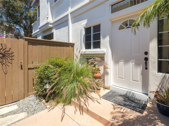 1111 Slauson Lane, Redondo Beach, California 90278, 4 Bedrooms Bedrooms, ,2 BathroomsBathrooms,Residential,Sold,Slauson,SB21124503