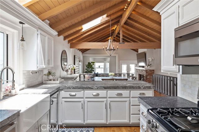 1216 20th Place, Hermosa Beach, California 90254, 3 Bedrooms Bedrooms, ,2 BathroomsBathrooms,Residential,Sold,20th,SB20132382