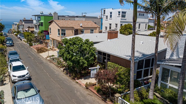 457 28th Street, Manhattan Beach, California 90266, 2 Bedrooms Bedrooms, ,1 BathroomBathrooms,Residential,Sold,28th,SB21112432